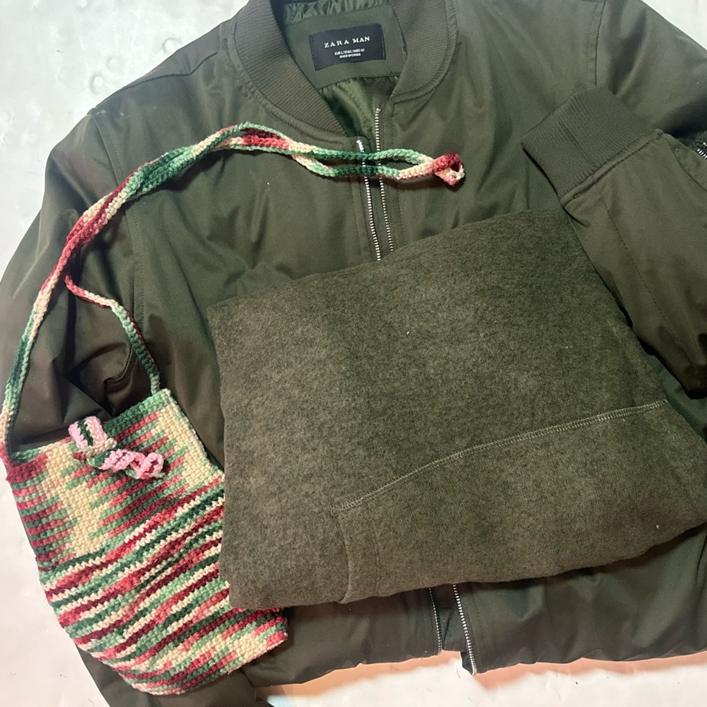 Unisex bundles Green Crewneck Sweater Soft Knit Casual